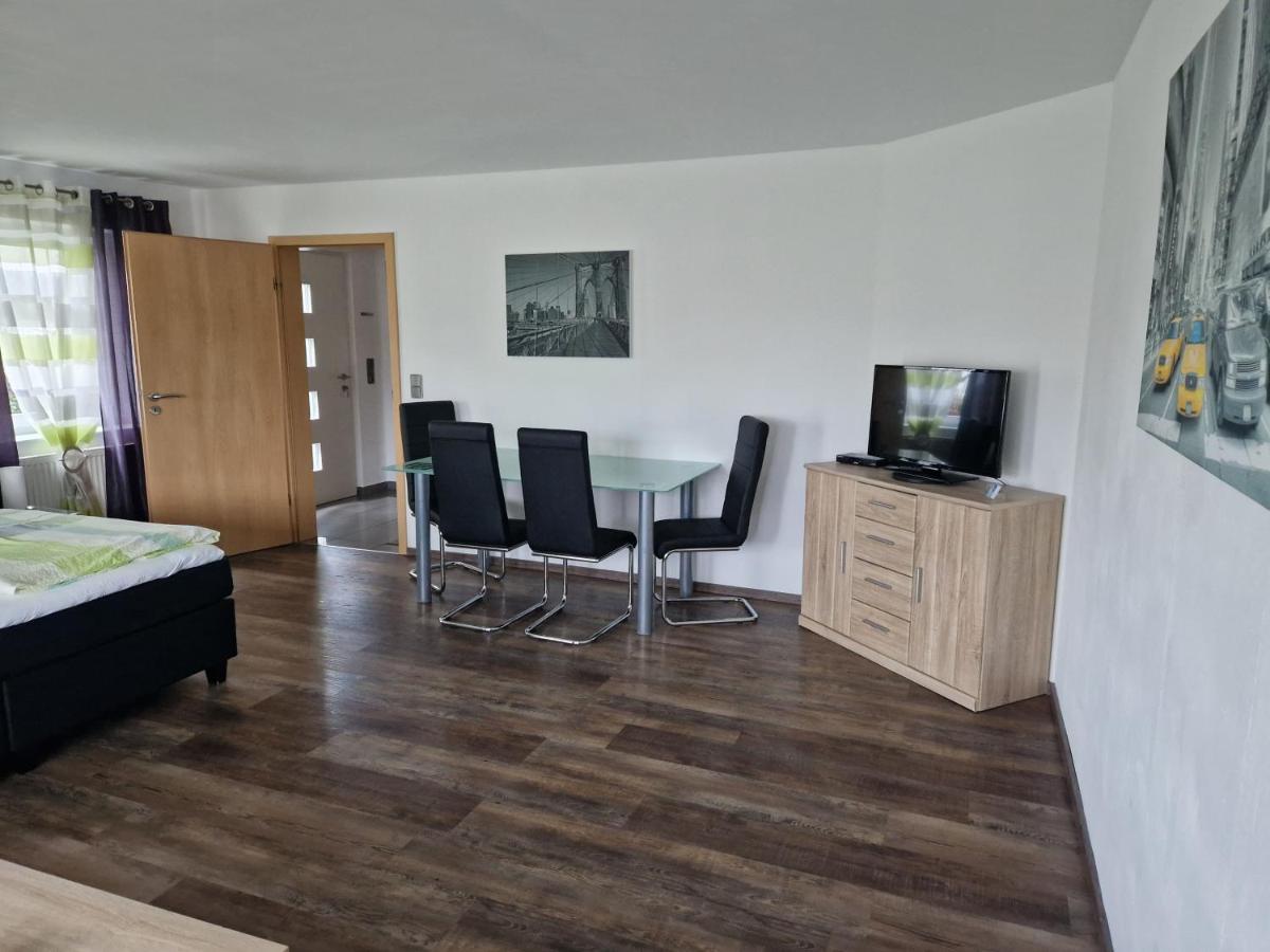 Апартаменты Haus Nuhn Бад-Вильдунген Экстерьер фото